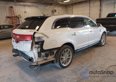 2019 Lincoln Mkt Reserve из США, поврежденный, VIN 2LMHJ5AT4KBL00812